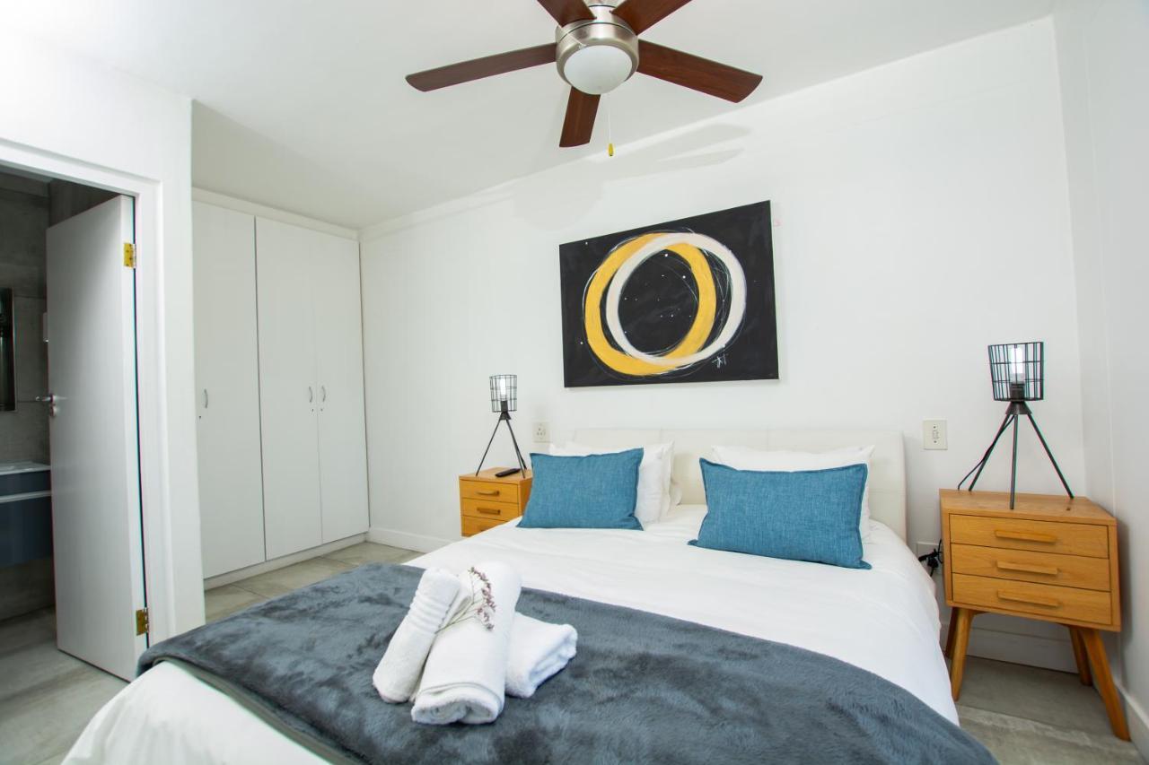 Ocean Breeze Hotel Strand Ngoại thất bức ảnh