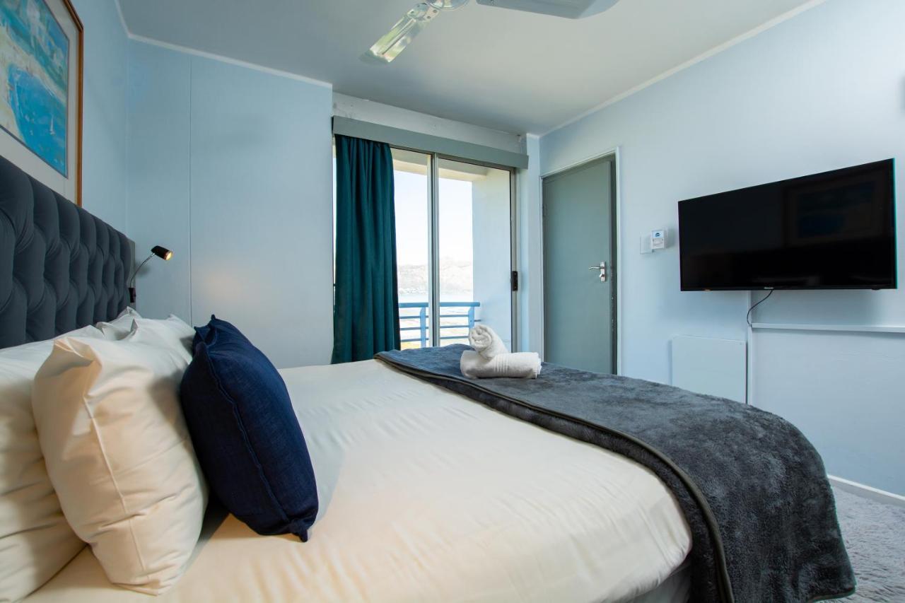 Ocean Breeze Hotel Strand Ngoại thất bức ảnh