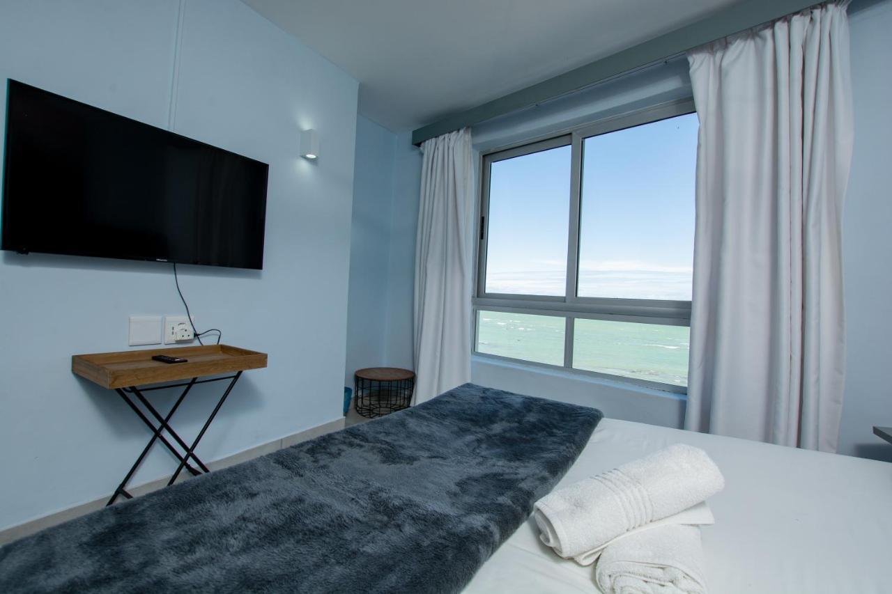 Ocean Breeze Hotel Strand Ngoại thất bức ảnh