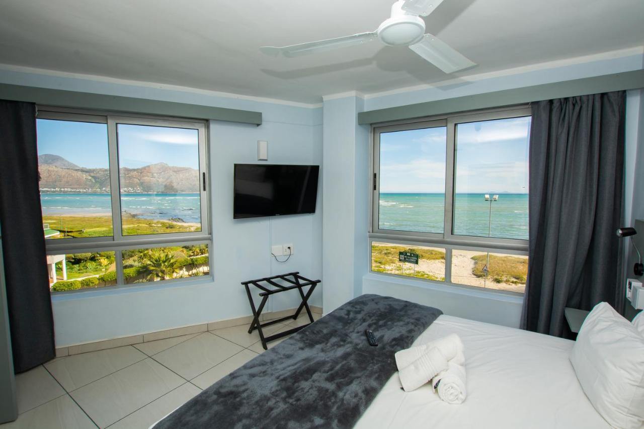 Ocean Breeze Hotel Strand Ngoại thất bức ảnh