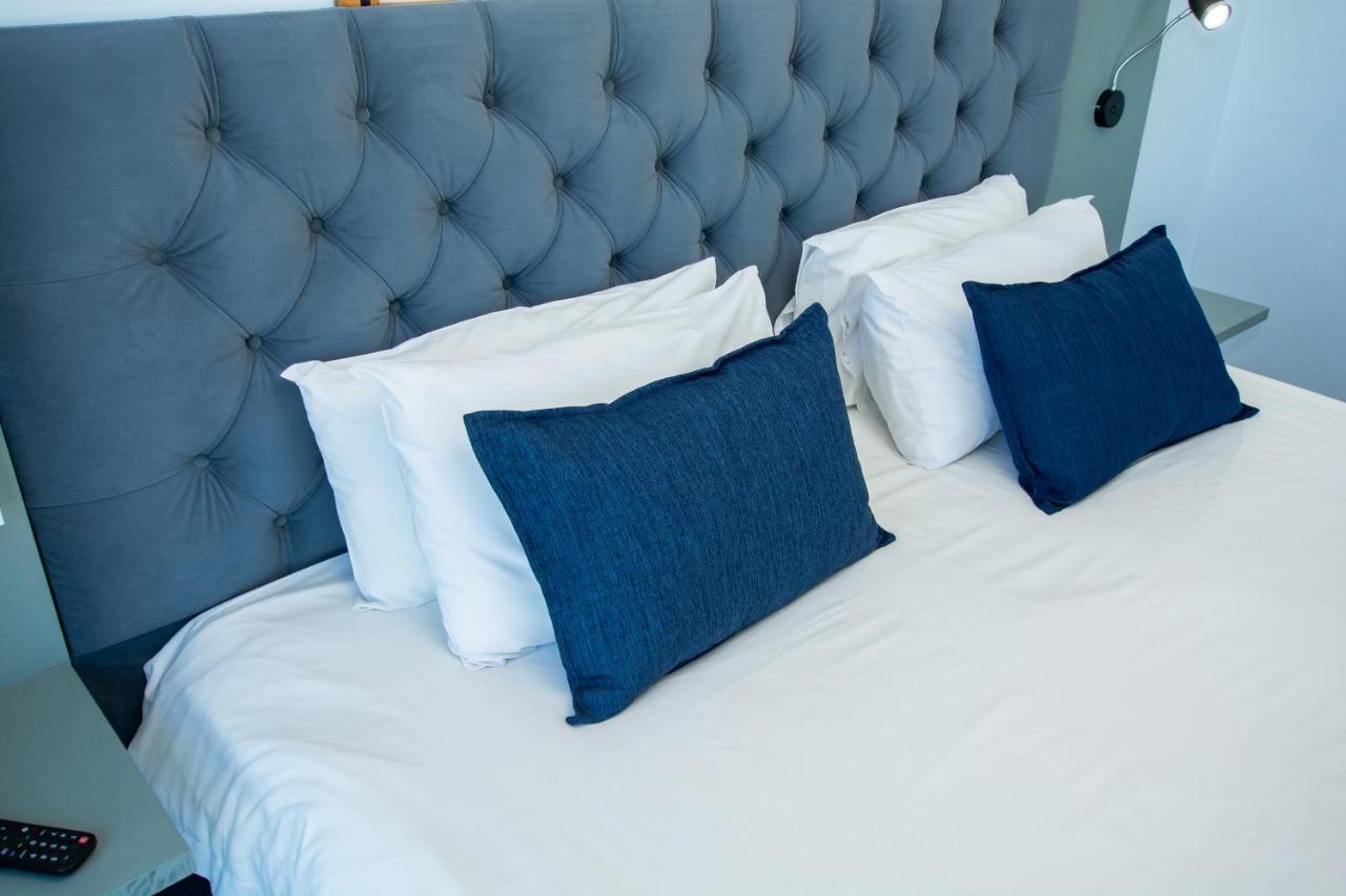 Ocean Breeze Hotel Strand Ngoại thất bức ảnh