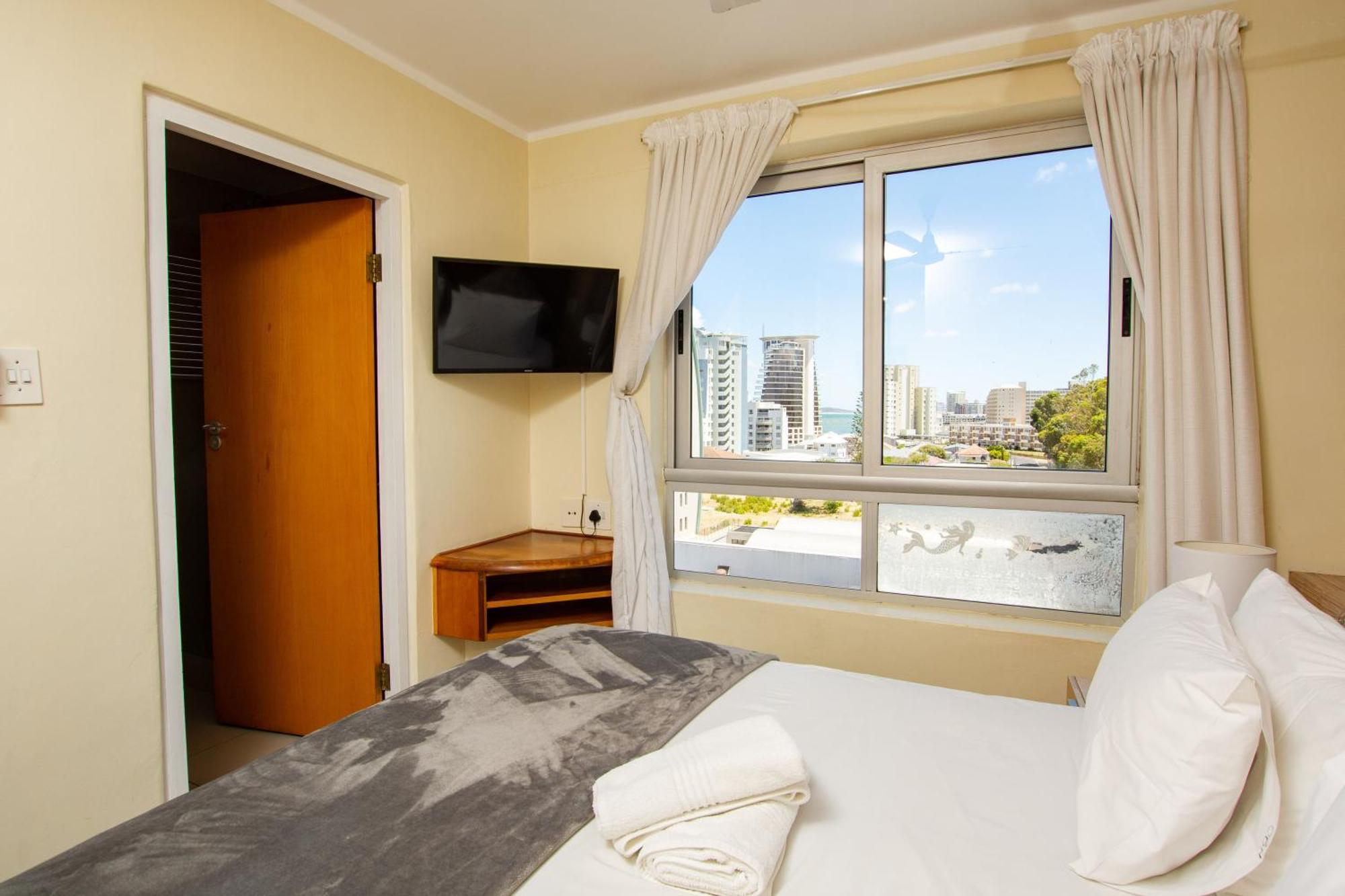 Ocean Breeze Hotel Strand Ngoại thất bức ảnh
