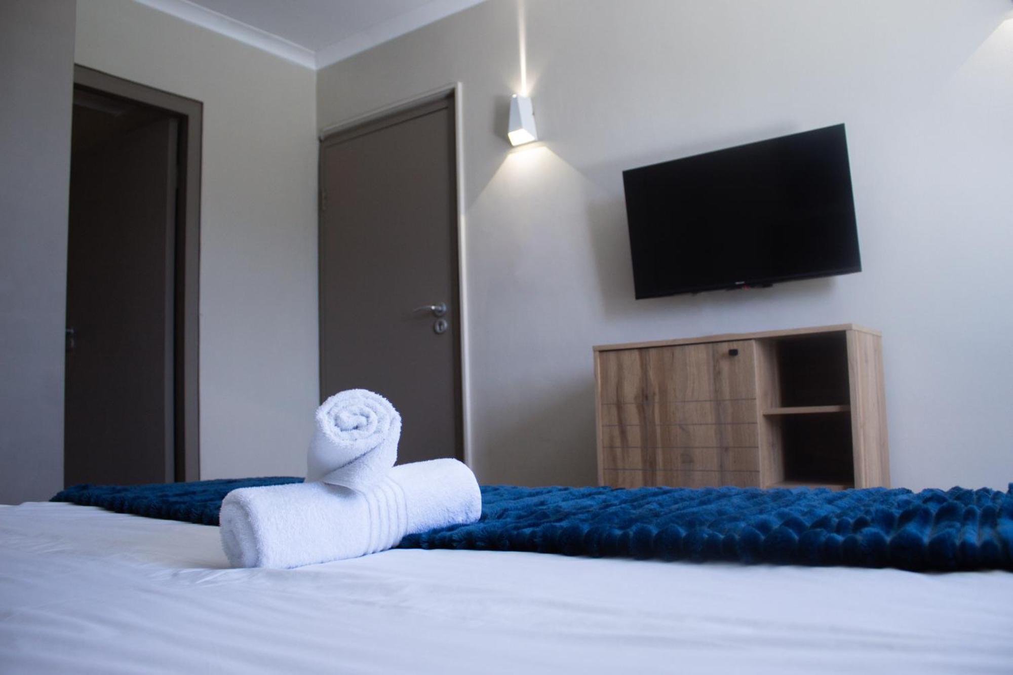 Ocean Breeze Hotel Strand Ngoại thất bức ảnh